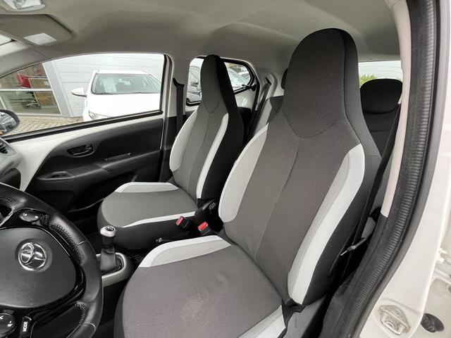 Toyota AYGO 1.0 VVT-i x-play All season banden
