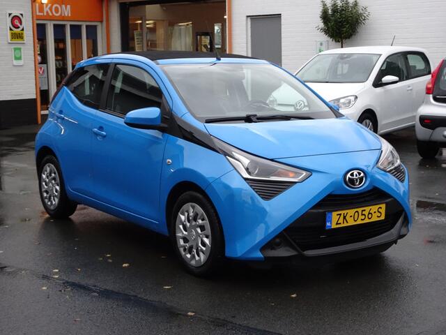 Toyota AYGO 1.0 VVT-i x-play limited Airco, achteruitrijcamera, cabrio top, apple carplay/android auto, enz.