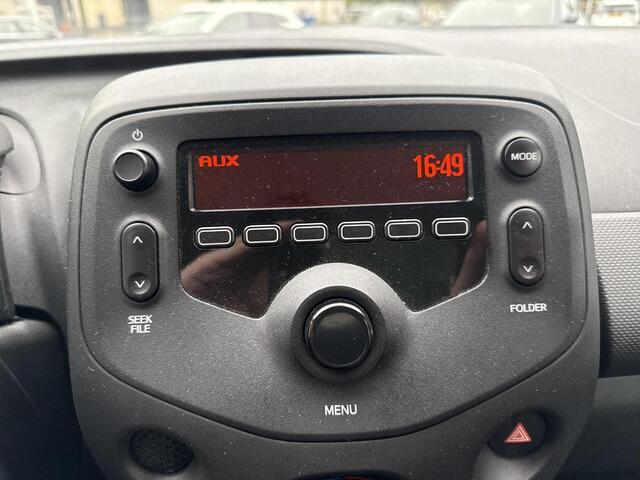 Toyota AYGO 1.0 VVT-i x-now **RADIO/ AIRCO/ AUX/ GARANTIE**