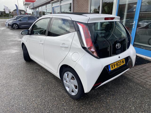 Toyota AYGO 1.0 VVT-i x-wave