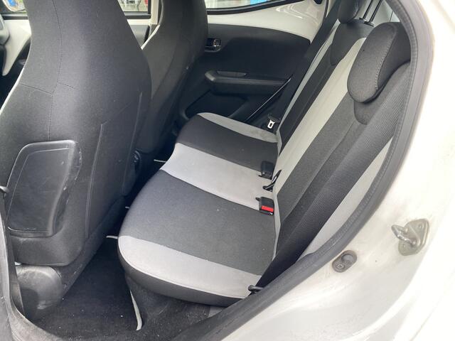 Toyota AYGO 1.0 VVT-i x-wave