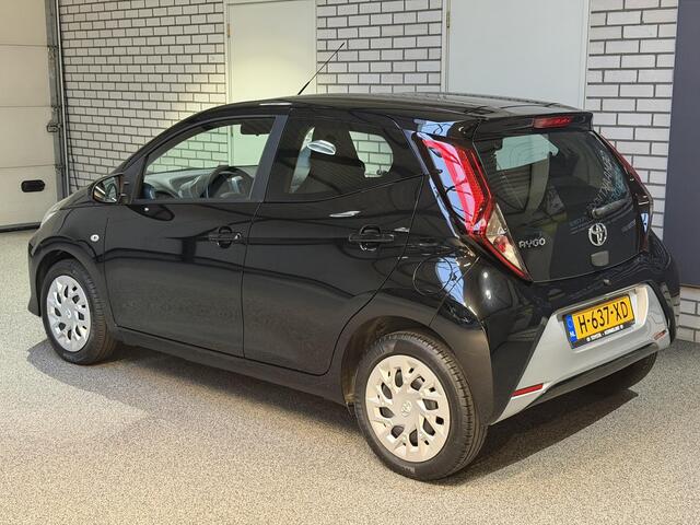 Toyota AYGO 1.0 VVT-i x-play