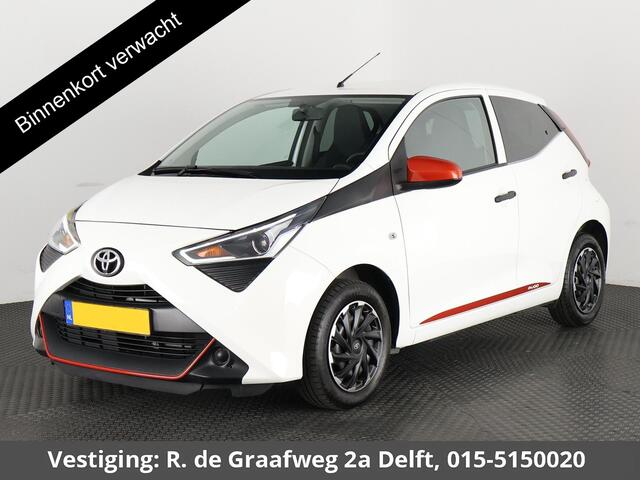 Toyota AYGO 1.0 VVT-i X-Fun Sport + Coral Red Pack | 1e eigenaar | Airco | Privacy Glass | Bluetooth