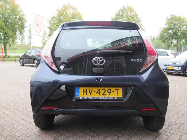 Toyota AYGO 1.0 VVT-i x-play | Airco | Bluetooth | Parkeercamera | Incl. Garantie | LED Dagrijverlichting | 5-Deurs | ISOFIX |