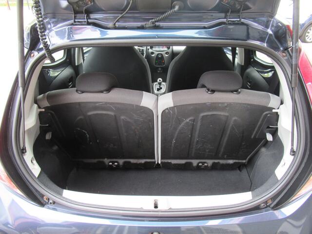 Toyota AYGO 1.0 VVT-i x-play | Airco | Bluetooth | Parkeercamera | Incl. Garantie | LED Dagrijverlichting | 5-Deurs | ISOFIX |