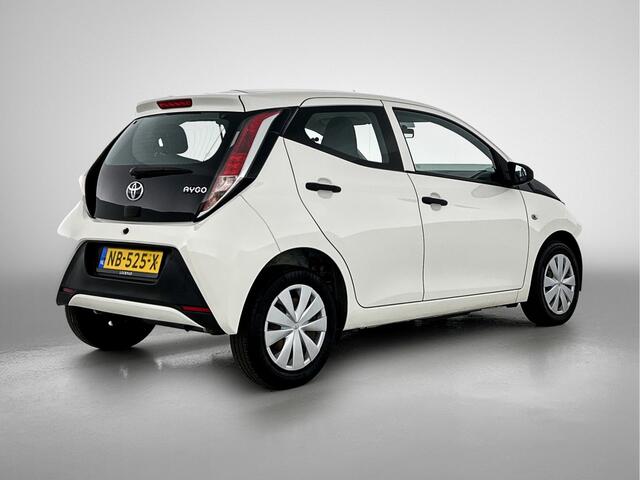 Toyota AYGO 1.0 VVT-i x-now | Nieuw Geleverd | Dealer Onderhouden | Airco |