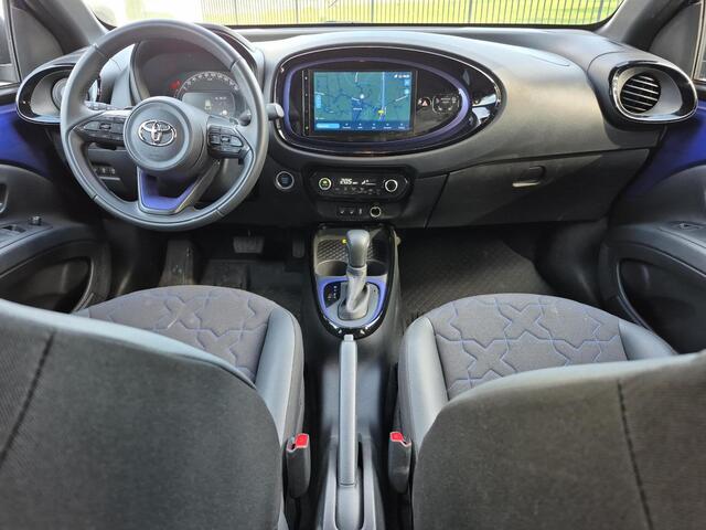 Toyota AYGO X 1.0 VVT-i S-CVT Envy | Stoelverwarming | Navigatie | Parkeersensoren | Licht metalen velgen | Keyless entry |