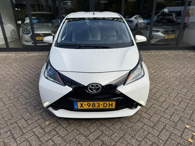 Toyota AYGO 1.0 VVT-i x-play Automaat*Airco*Camera*
