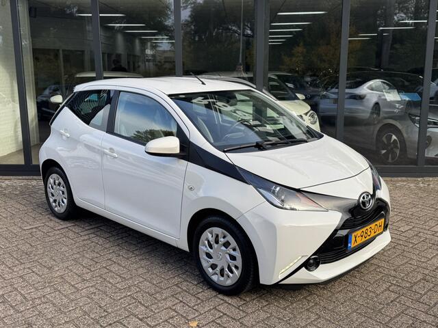 Toyota AYGO 1.0 VVT-i x-play Automaat*Airco*Camera*