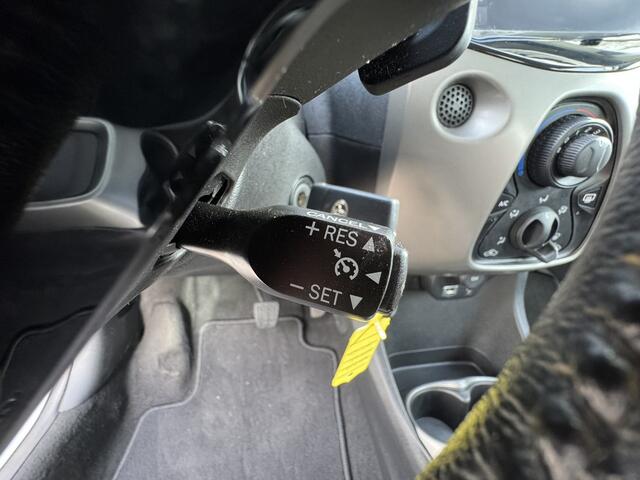 Toyota AYGO 1.0 VVT-i x-play Automaat*Airco*Camera*