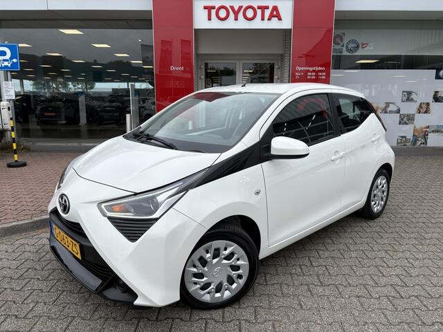 Toyota AYGO 1.0 VVT-i x-play | Bluetooth | Airco | Neerklapbare achterbank |