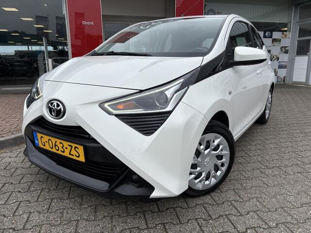 Toyota AYGO 1.0 VVT-i x-play | Bluetooth | Airco | Neerklapbare achterbank |