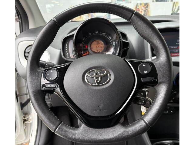 Toyota AYGO 1.0 VVT-i x-play | Bluetooth | Airco | Neerklapbare achterbank |