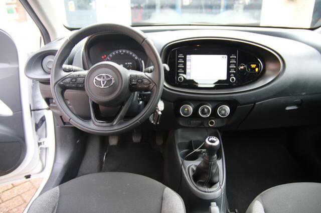 Toyota AYGO 1.0 VVT-i MT Play/Camera/Adapt.Cruise/4Seiz. banden