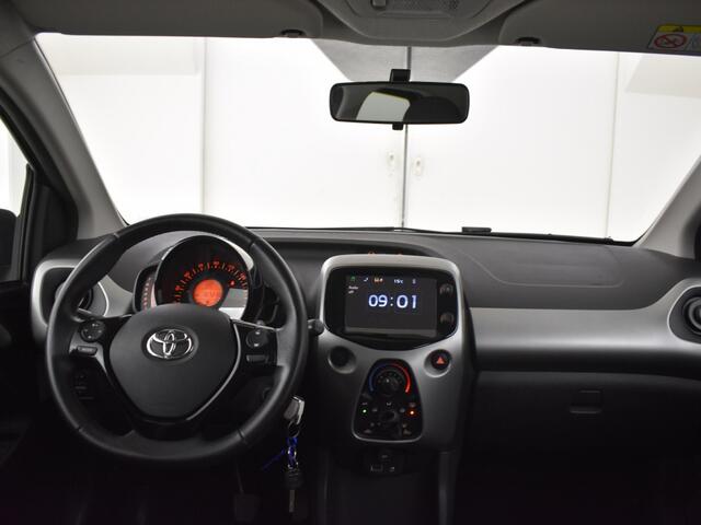 Toyota AYGO 1.0 VVT-i x-sport Automaat | LM Velgen | Camera | Led