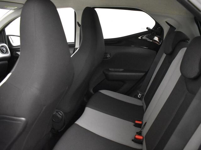 Toyota AYGO 1.0 VVT-i x-sport Automaat | LM Velgen | Camera | Led