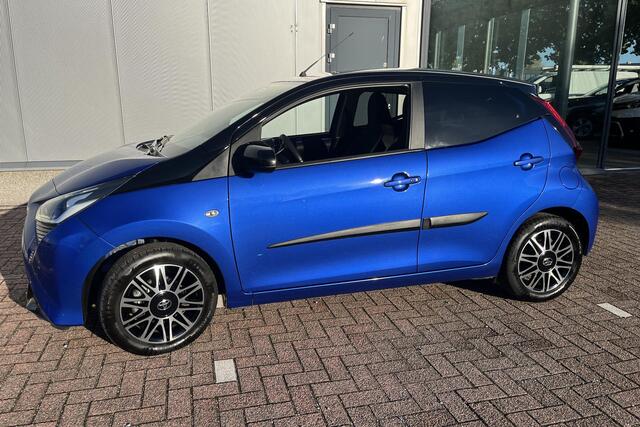 Toyota AYGO 1.0 VVT-i x-clusiv