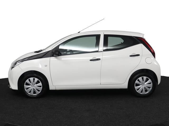 Toyota AYGO 1.0 VVT-i x-fun | Bluetooth telefoonvoorbereiding | Airco |