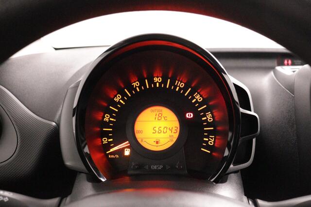 Toyota AYGO 1.0 VVT-i x-fun | Bluetooth telefoonvoorbereiding | Airco |