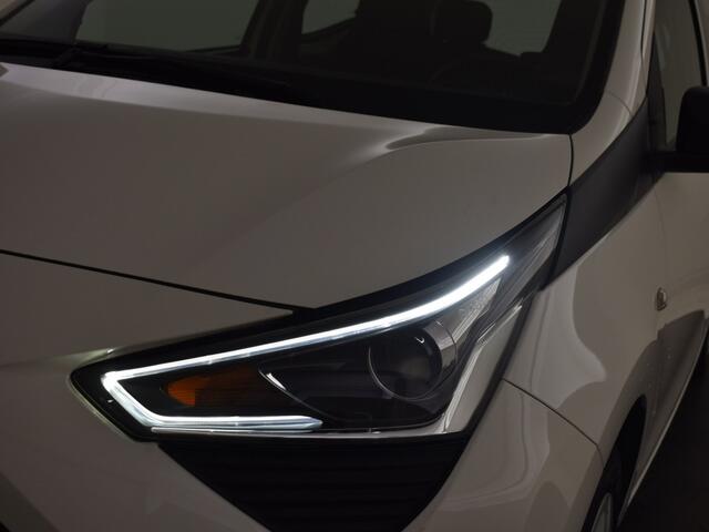 Toyota AYGO 1.0 VVT-i x-fun | All Seasons | Parkeersensoren