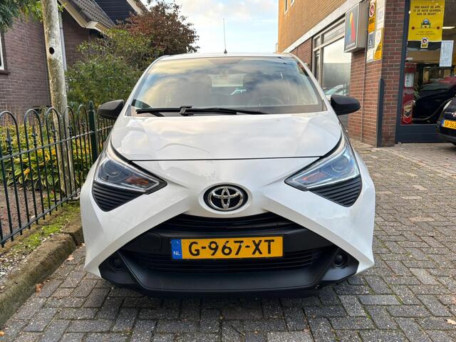 Toyota AYGO 1.0 VVT-i x-fun