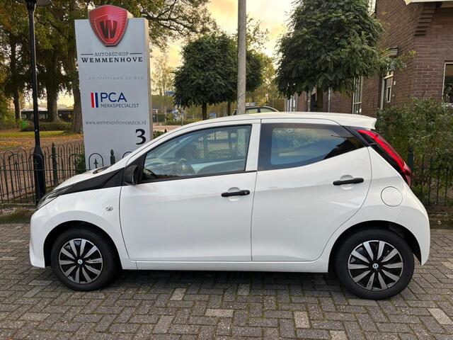 Toyota AYGO 1.0 VVT-i x-fun