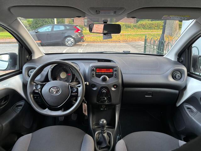 Toyota AYGO 1.0 VVT-i x-fun