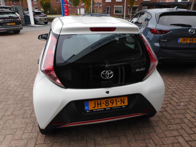 Toyota AYGO 1.0 VVT-i x-now