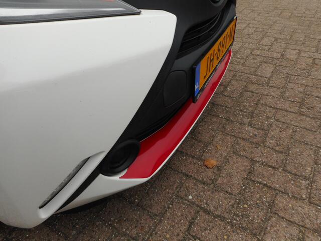 Toyota AYGO 1.0 VVT-i x-now