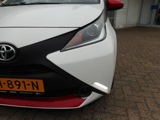 Toyota AYGO 1.0 VVT-i x-now