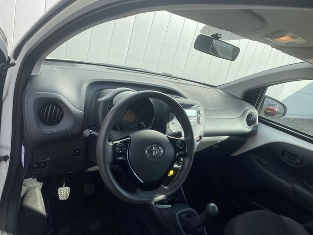 Toyota AYGO 1.0 VVT-i x-fun NL Auto Dealer Onderhouden 1e Eigenaar