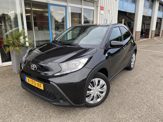 Toyota AYGO X 1.0 VVT-i MT Play