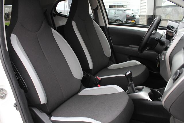 Toyota AYGO 1.0 VVT-i X-Sport / Carplay / Navigatie / N.A.P.