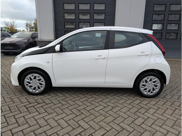 Toyota AYGO 1.0 VVT-i x-play BTWauto | Carplay/AndroidAuto