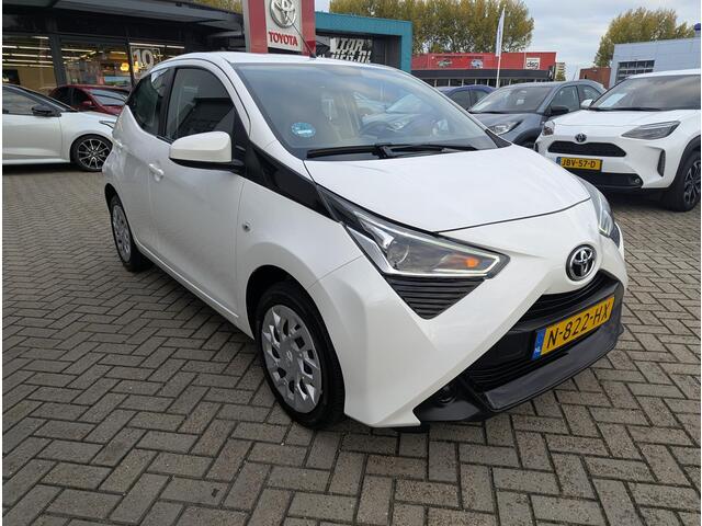 Toyota AYGO 1.0 VVT-i x-play BTWauto | Carplay/AndroidAuto