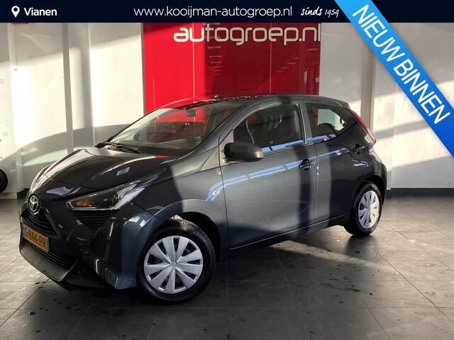 Toyota AYGO 1.0 VVT-i x-fun met Airco, Bluetooth 5 deuren en zeer weinig km