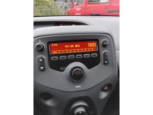 Toyota AYGO 1.0 VVT-i x-fun