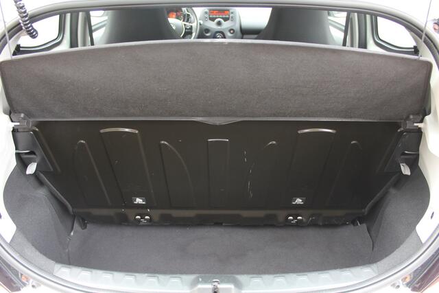 Toyota AYGO 1.0 VVT-i x-fun | Rijklaar | DAB+ | Airco | Bluetooth | USB/AUX