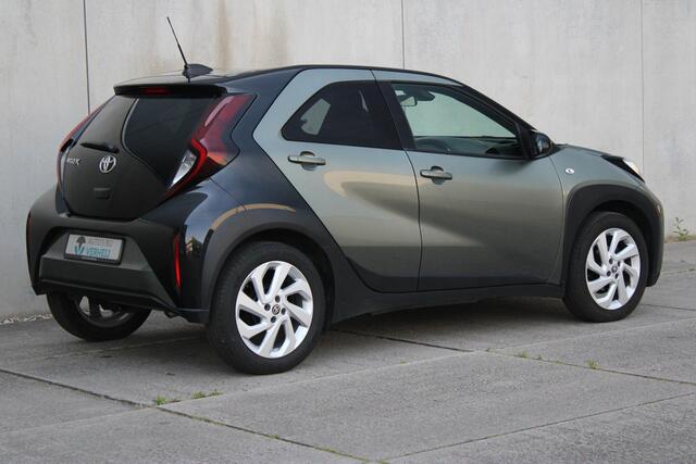 Toyota AYGO X 1.0 VVT-i S-CVT First / AUTOMAAT / CRUISE / CAMERA / APPLE CARPLAY - ANDROID