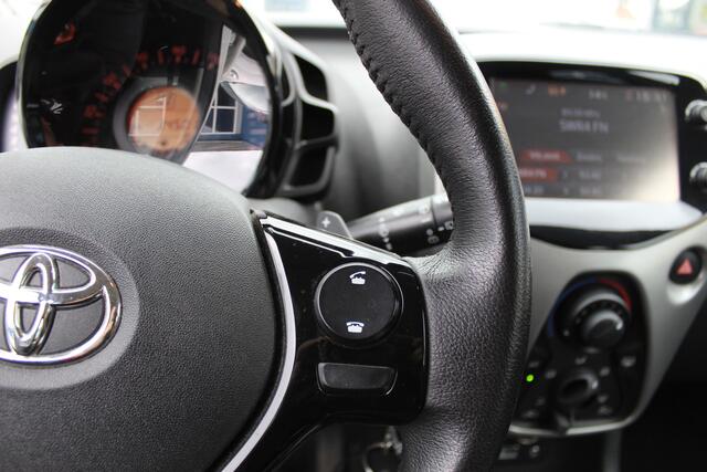 Toyota AYGO 1.0 VVT-i "X-Play" Airco - 5 Deurs !!! Automaat