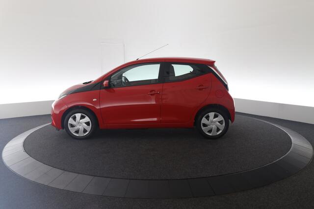 Toyota AYGO 1.0 VVT-i x-play