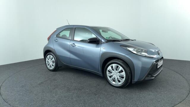 Toyota AYGO X 1.0 VVT-i MT Play