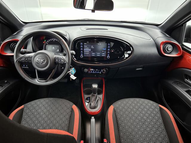 Toyota AYGO X 1.0 VVT-i S-CVT Pulse | NL-Auto | Volledig Onderhouden | Climate Control | Adaptieve Cruise Control | Apple Carplay/Android Auto | LM-Velgen |