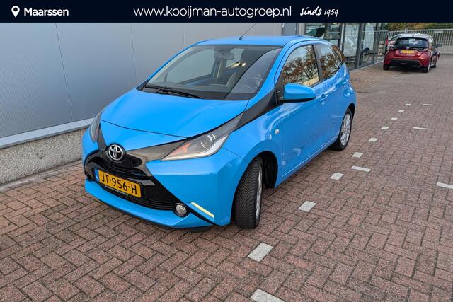 Toyota AYGO 1.0 VVT-i x-play |x-nav|x-shift|Fietsendr beugel|NL auto en geheel onderhouden door Kooijman