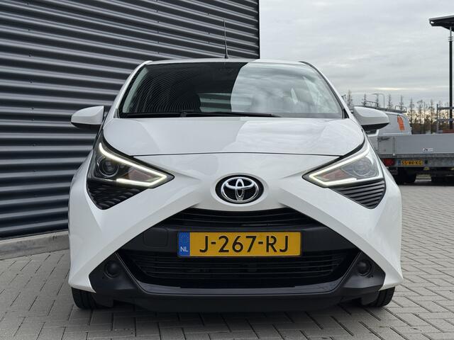 Toyota AYGO 1.0 VVT-i x-play Camera/Apple Carplay/LED