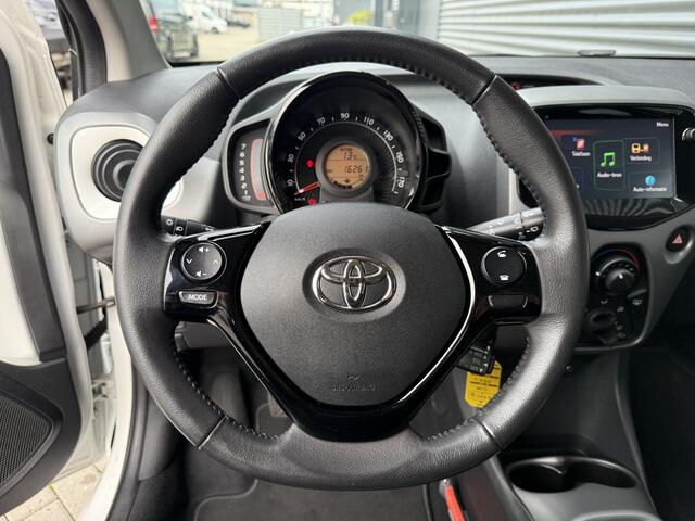 Toyota AYGO 1.0 VVT-i x-play Camera/Apple Carplay/LED