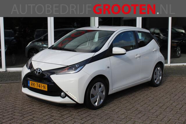 Toyota AYGO 1.0 VVT-i x-play//Camera//Navi!