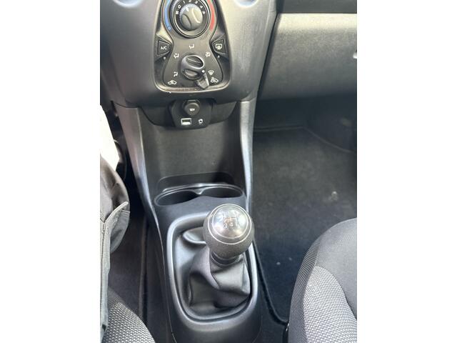 Toyota AYGO 1.0 VVT-i x-fun