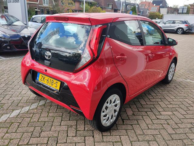 Toyota AYGO 1.0 VVT-i X-PLAY LIMITED Carplay/Android | Airco | Camera