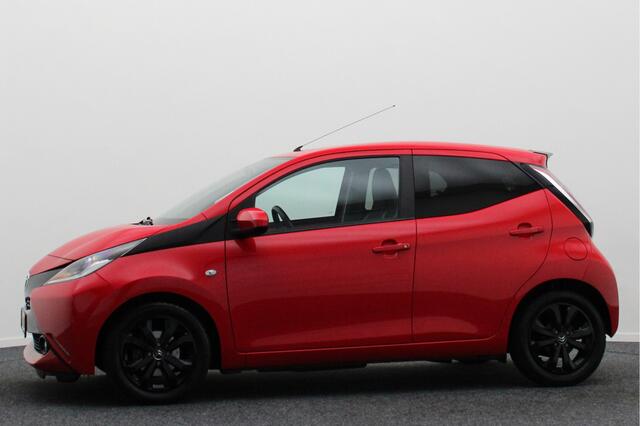 Toyota AYGO 1.0 VVT-i x-sport